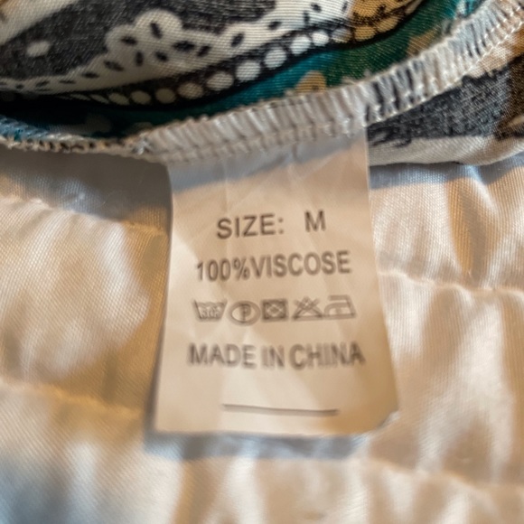 Ouboili metallic embellished Top Blouse Medium - Picture 4 of 5